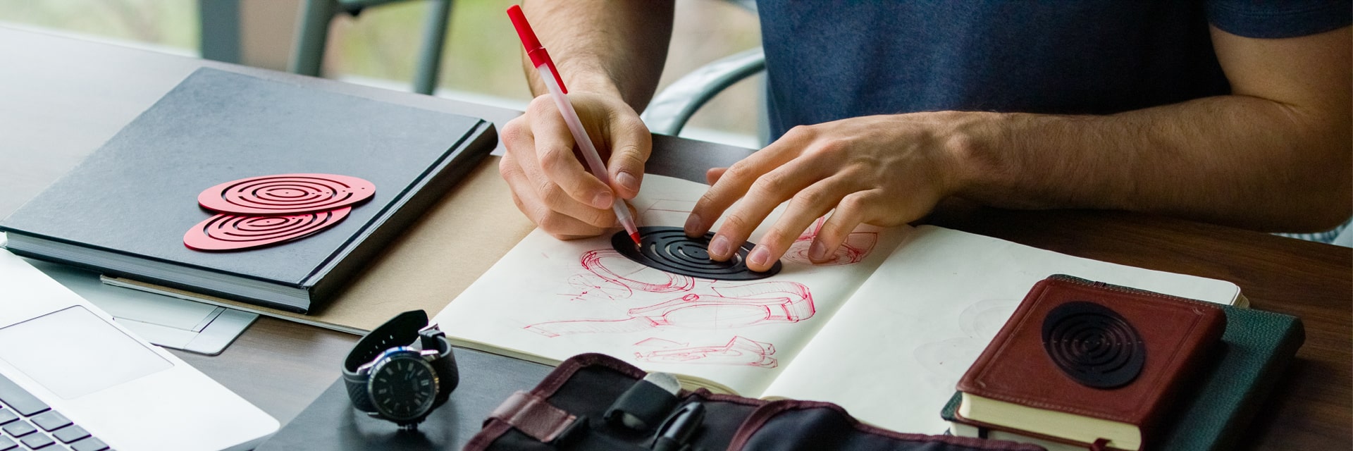 Photo of a sketching tool